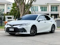 2022 Toyota CAMRY 2.5 HEV Premium Luxury รถเก๋ง 4 ประตู ออกรถง่าย รถสวย ไมล์น้อย  