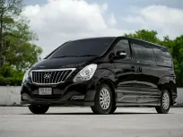 Hyundai H-1 Elite ปี 2017 รถรุ่นพิมพ์นิยม เครื่องไม่มีอืด รถมือเดียว ป้ายแดง 