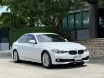 2019 BMW 320D F30 LCI รถมือเดียวออกป้ายแดง รถวิ่งน้อย เข้าศูนย์ตรงระยะ รถไม่เคยมีอุบัติเหตุครับ