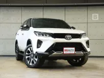 2022 Toyota FORTUNER 2.4 Legender (Black top) SUV AT ไมล์แท้ รับประกันตัวรถ 5 ปี 150,000 KM B6771