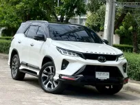 Toyota Fortuner Legender 2.8 Sigma4 4WD Black Roof  เครื่องยนต์: ดีเซล เกียร์:AT ปี: 2021 สี:ขาว 