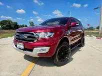 FORD EVEREST 3.2 Titanium 2017 รถครอบครัว