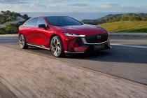 เปิดตัว Mazda6e 2026 รถยนต์ไฟฟ้ารุ่นแรกจากมาสด้า วิ่งไกล 654 กม. ชาร์จเร็ว 15 นาที พร้อมโปรดูแลรถ 10 ปี ที่งาน Motor Expo 2025