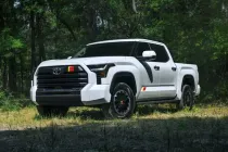 Toyota ปรับแผนครั้งใหญ่ เตรียมนำเข้า Camry, Highlander และ Tundra จากสหรัฐฯ ลุยตลาดญี่ปุ่นปี 2026