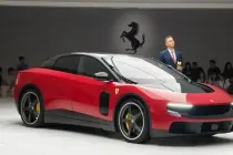 Ferrari Luce รถยนต์ไฟฟ้ารุ่นแรกของค่ายม้าลำพอง กระแสแรงในจีน เปิดขายล็อตแรก 88 คัน หมดเกลี้ยงทันที