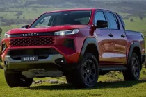 Toyota อธิบายเหตุผลที่ Hilux ยังไม่มีรุ่น PHEV ชี้น้ำหนักแบตเตอรี่กระทบความสามารถในการบรรทุกและลากจูง