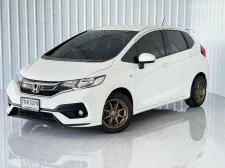 2018 Honda JAZZ 1.5 S i-VTEC รถเก๋ง 5 ประตู ออกรถง่าย