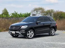 MERCEDES-BENZ ML250 CDI BlueTEC 4MATIC (W166) 7G ปี 2012 SUV สุดหรู ดูแลถึง พึ่งเปลี่ยนของเหลวไป