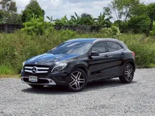 MERCEDES-BENZ GLA200 Urban (W156) ปี 2015 Compact SUV สุดหรู แห่งค่ายดวงดาว คล่องตัว ราคาน่าคบ