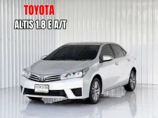 Toyota COROLLA 1.8E รถเก๋ง 4 ประตู 