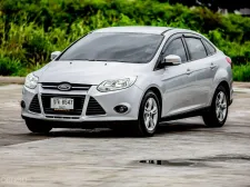 2012 Ford FOCUS 1.6 รถเก๋ง 4 ประตู 
