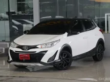 Toyota YARIS 1.2 Mid CROSS ปี 2020 รถบ้านมือเดียว ใช้น้อยเข้าศูนย์ตลอด สวยเดิมทั้งคัน ออกรถ0บาท