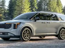 ราคา Kia Carnival HEV 2025 : ราคาและตารางผ่อน Kia Carnival HEV 2568