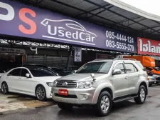 Toyota Fortuner 2.7 V ปี 2011