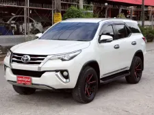 2016 Toyota Fortuner 2.4 V SUV  ผ่อน 13,000/6ปี