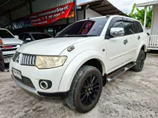 Mitsubishi Pajero Sport 2.5 GLS เกียร์ออโต้ ปี 2012 ผ่อนเริ่มต้น 5,*** บาท