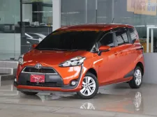 Toyota Sienta 1.5 G ปี2017 รถบ้านมือเดียว ไมล์แท้4x,xxxโล เข้าศูนย์ตลอด ไม่เคยติดแก๊ส สวยเดิม ฟรีดาว