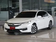 Honda ACCORD 2.0 Hybrid ปี 2017 รถบ้านแท้ๆ ไมล์แท้9x,xxxโล เข้าศูนย์ตลอด สวยเดิม ออกรถ0บาท