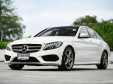 Benz C300 BlueTEC Hybrid AMG ปี 2015  ขาวเบาะแดงที่ถูกต้อง แถมวิ่งน้อยเหมือนได้รถใหม่  