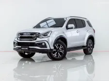6B392 ISUZU MU-X 3.0 THE ONYX 2WD  AT 2020