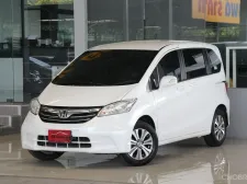 Honda Freed 1.5 E ปี 2015 ไมล์แท้6x,xxxโล รถบ้านแท้ๆ ไม่เคยติดแก๊ส สวยเดิม ยางสวย ออกรถ0บาท