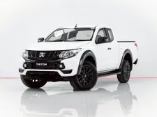 6B449  MITSUBISHI TRITON 2.4 MIVEC GLS PLUS MEGACAB MT 2019