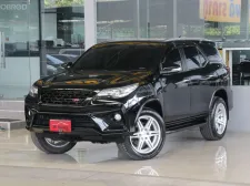 Toyota Fortuner 2.8 TRD Sportivo 4WD ปี17 รถบ้านมือเดียว ใช้น้อยเข้าศูนย์ตลอด สวยเดิมทั้งคัน ฟรีดาว