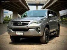 Toyota Fortuner 2.8V 2016 รถ SUV มือสองสภาพดี