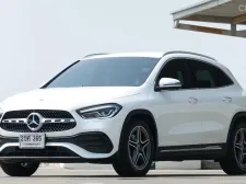 Benz GLA 200 มือเดียว เข้าศูนย์ตลอด ไม่เคยมีอุบัติเหตุ
