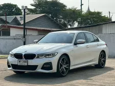 2020 BMW 3 Series 2.0 330e รถเก๋ง 4 ประตู ฟรีดาวน์ รถสวย ไมล์น้อย มือเดียวป้ายแดง 