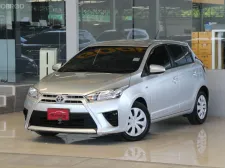 Toyota YARIS 1.2 E ปี2015 รถบ้านมือเดียว ใช้น้อยมากเข้าศูนย์ตลอด ไม่เคยติดแก๊ส สวยเดิมทั้งคัน ฟรีดาว