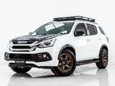 4B295 ISUZU MU-X 3.0 THE ONYX 2019