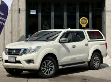 ✅ มั่นใจได้ เพราะเราคือ #โชว์รูมนิสสันขายเอง  Nissan Navara 2.5 V Calibre 4D 7AT ปี2017