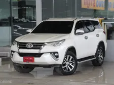 Toyota Fortuner 2.4 V ปี2018 รถบ้านแท้มือเดียว ใช้น้อย5x,xxx เข้าศูนย์ตลอด สวยเดิมทั้งคัน ออกรถ0บาท