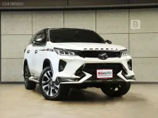 2023 Toyota FORTUNER 2.4 Legender (Black top) SUV AT ไมล์แท้ 3 หมื่น รับประกัน 5 ปี 150,000 KM B3322