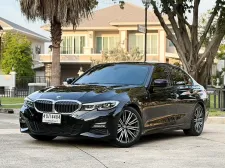 2022 BMW 3 Series 2.0 320d รถเก๋ง 4 ประตู รถบ้านมือเดียว ไมล์น้อย  