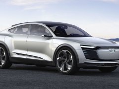 Audi E-Tron Sportback Concept ถูกพบบนดาดฟ้า ประเทศเยอรมนี (มีคลิป)