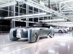 Rolls-Royce เบนเข็มสู่การพัฒนารถยนต์ไฟฟ้า 100%