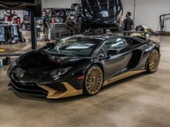 Lamborghini Aventador SV Coupe รุ่นพิเศษคันสุดท้าย!!