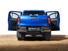 Toyota Hilux ผลิตในไทยนำไปขายในตลาดญี่ปุ่นอีกครั้ง!