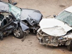 รถชนหนัก ซ่อมไม่คุ้ม แถมผ่อนยังไม่หมด ทำไงดี??