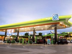 บริษัทปั๊มน้ำมันไว้อาลัย ลดราคาน้ำมัน-แจกน้ำดื่มฟรี เนื่องในพระราชพิธีถวายพระเพลิงพระบรมศพฯ