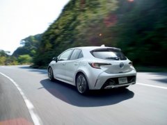 Toyota เตรียมส่ง Corolla Sport/Auris ลงญี่ปุ่นเดือนสิงหาคม