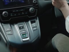 เม้าท์มอย: เกียร์แบบปุ่มกดใน Honda CR-V ดีไหม? 