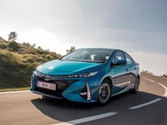 การันตีแล้ว Toyota Prius Plug in ประหยัดพลังงานแถมสมรรถนะเทพ 