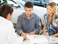 ไม่ควรเสี่ยง! ออกรถชื่อคนอื่น อาจเสียเงินฟรี ท้ายที่สุดกลับไม่ได้ครอบครองรถ