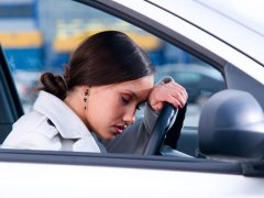 สำรวจ 7 พฤติกรรมการขับรถสุดอันตราย! ที่หลายคนชอบทำ