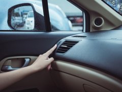 เช็กหาสาเหตุหลัก 3 ปัญหาแอร์รถยนต์ที่พบได้บ่อย