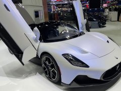 Maserati MC20 ราคาเริ่ม 21.5 ล้านบาท แค่สิว ๆ ไม่ระคายเศรษฐีไทยแม้แต่น้อย