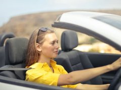 คนต่างชาติ ทำใบขับขี่ไทย ได้ไหม ต้องใช้อะไรบ้าง ?